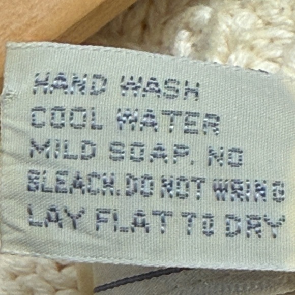 Vintage Eagles Eye 100%!Cotton Hand Knit Squirrel Motif Pom Poms Sweater SZ L - Picture 6 of 6